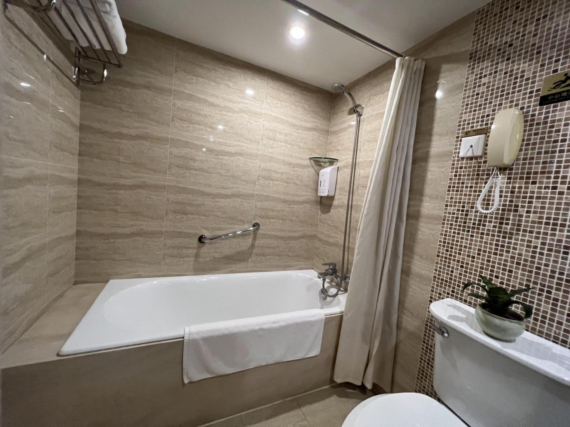 Chongqing Milky Way Hotel Екстер'єр фото