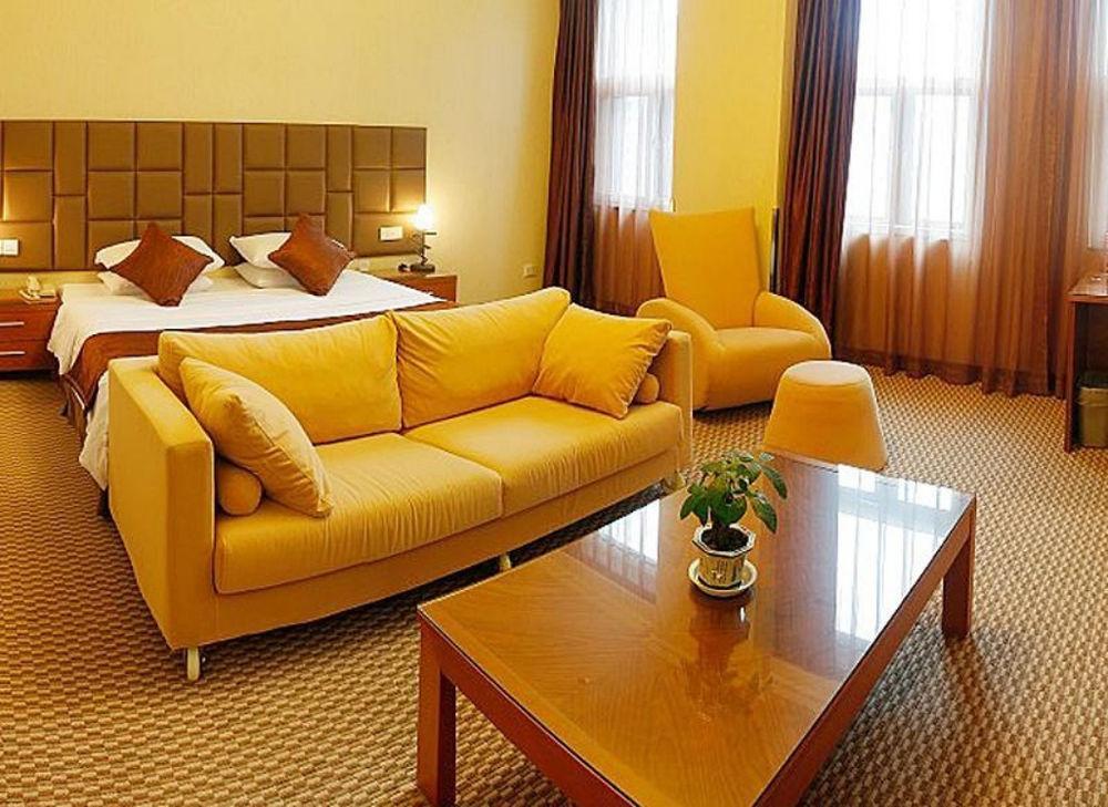 Chongqing Milky Way Hotel Екстер'єр фото
