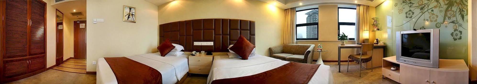 Chongqing Milky Way Hotel Екстер'єр фото
